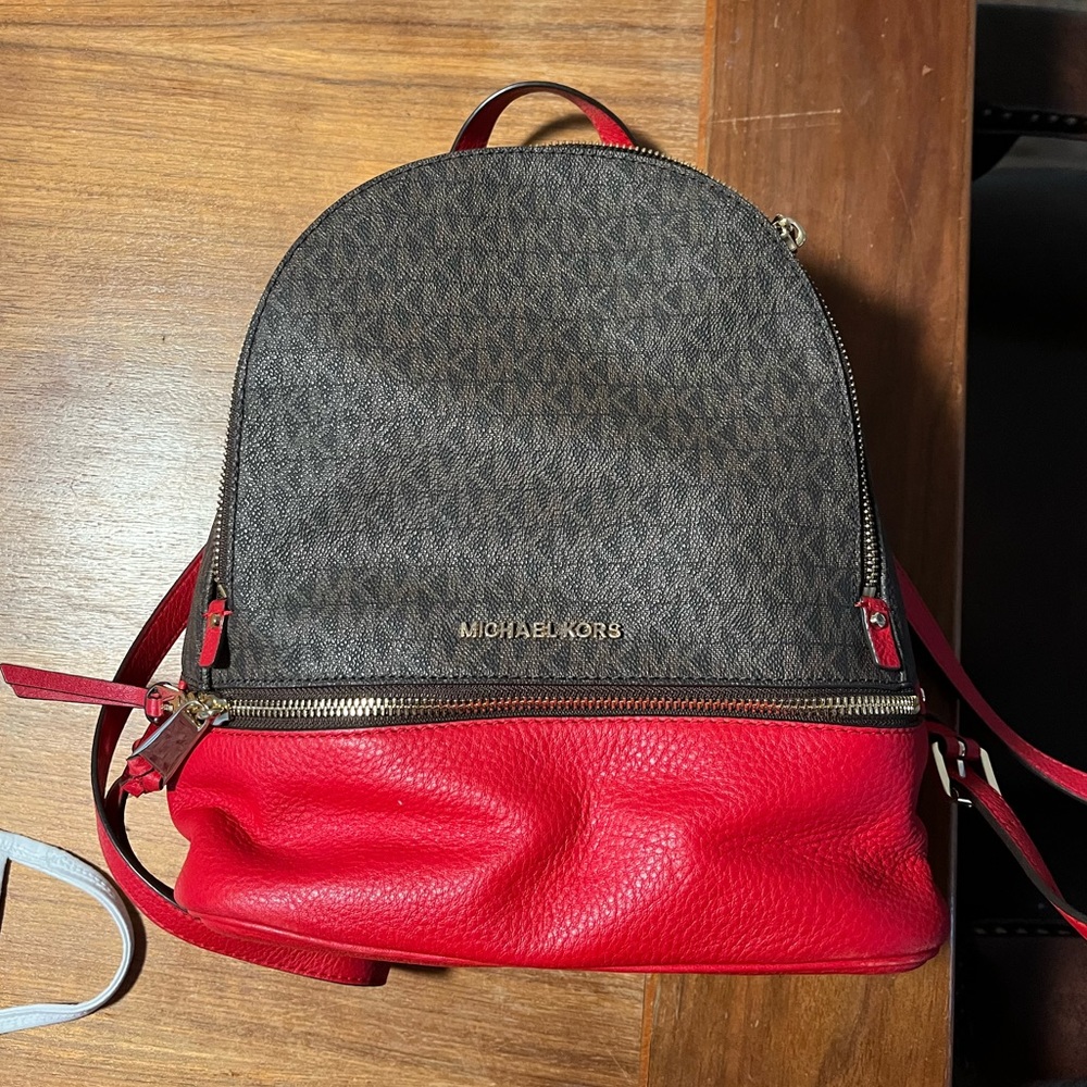 Michael Kors backpack - Picture 2 of 2